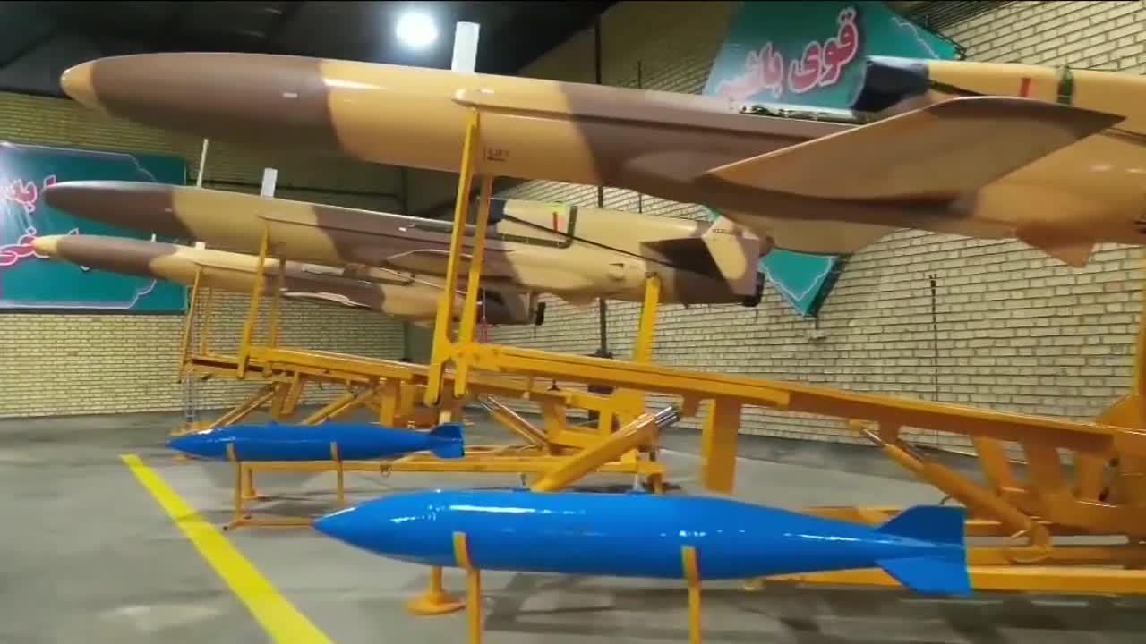 وزارة الدفاع الايرانية تتسلم 200 طائرة مسيرة - المسيرات الايرانية - الجيش الايراني (4)